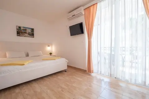 Skyprime Hotel in Budva — foto 9