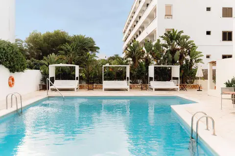 Blue Sea Paraiso Beach in es Canar — foto 2