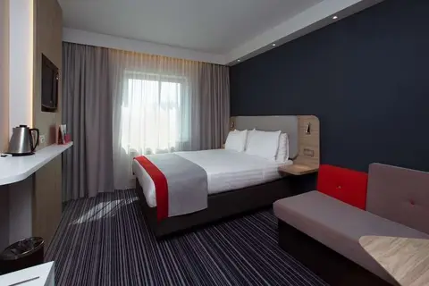 Holiday Inn Express Geneva Airport in Meyrin — foto 4