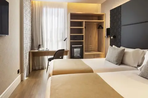 Hotel Catalonia Giralda in Sevilla — foto 9