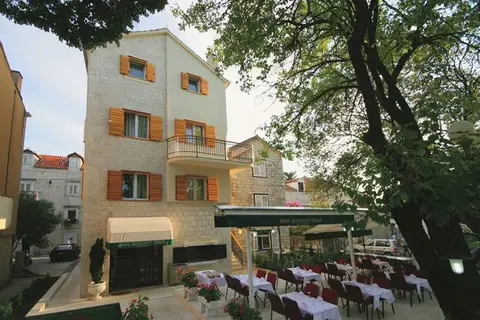 Palace Trogir in Rijeka — foto 19