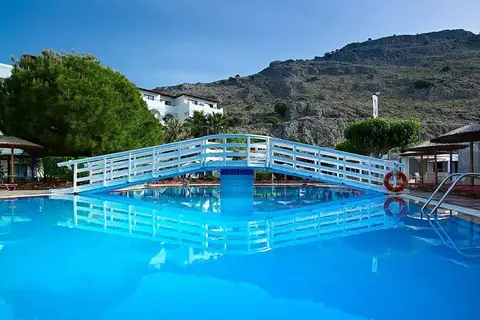 Sunrise Beach Resort in Πεύκοι — foto 3