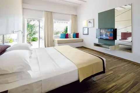 Cocoon Maldives Resort in އޮޅުވެލިފުށި — foto 25