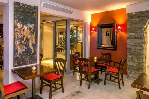 Thalassies Nouveau in Λιμενάρια — foto 21