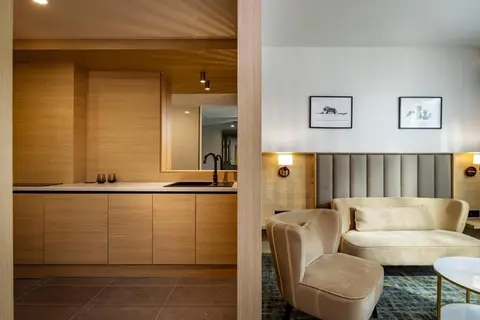B1 City Hotel in B1 — foto 5