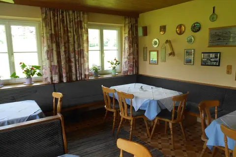 Pension Erlerhof in Ried im Zillertal — foto 8