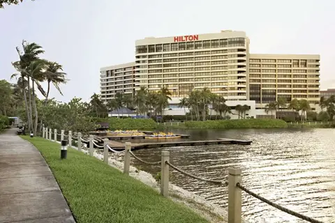 Hilton Miami Airport Blue Lagoon in Hilton Miami Airport — foto 6