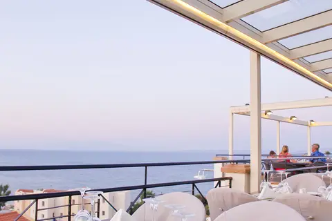 Sea View Resorts & Spa in Καρφάς — foto 30