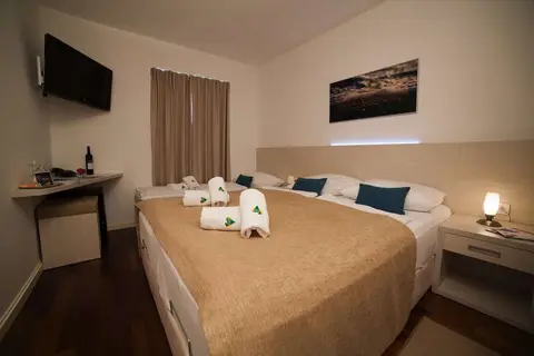 Hotel Borovnik in Tisno — foto 3