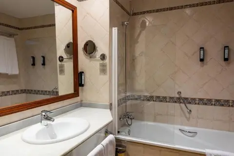 Hotel IPV Palace & Spa in Fuengirola — foto 18