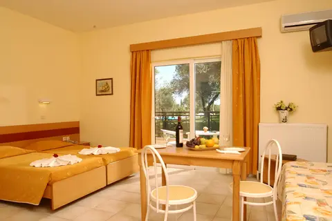 TIME TO SMILE Saint Nicholas Hotel in Corfu — foto 19