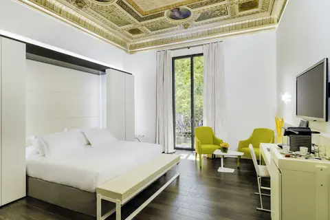 H10 Urquinaona Plaza in Barcelona — foto 14