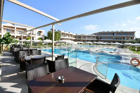 Emerald Hotel in Ιαλυσός — foto 10
