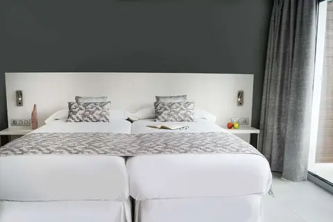 Sanom Beach Resort in San Bartolomé de Tirajana — foto 14