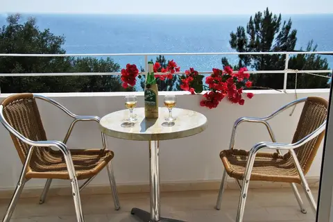 Filoxenia Hotel & Apartments in Ιθάκη (Πισαετός) - Κεφαλονιά (Πόρος) — foto 2