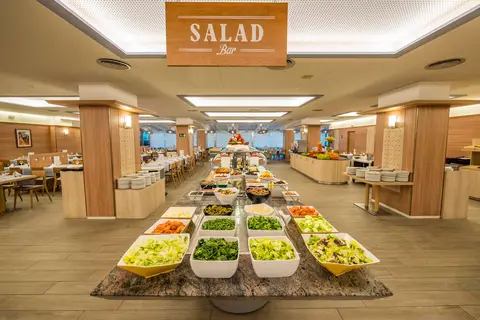 Golden Avenida Family Suites in Salou — foto 7