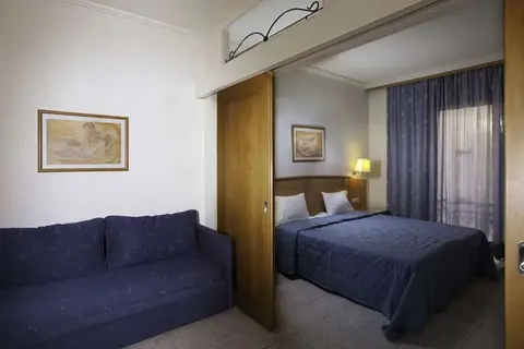 Pefkos Beach Hotel in Πεύκοι — foto 4