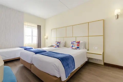 LX Rossio Hotel in Almada — foto 18