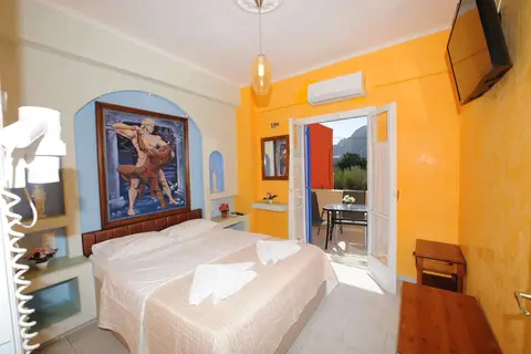 Orfeas Appartementen in Kamari, foto 2