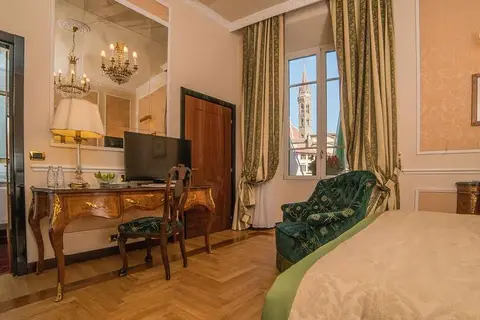 Bernini Palace in Florence, foto 6