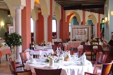 Alcazar De La Reina in Carmona — foto 24