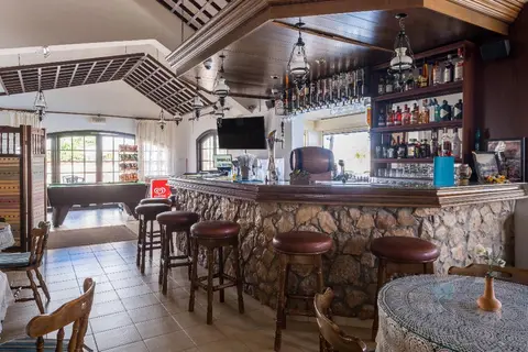 Anais Bay Hotel in Παραλίμνι — foto 17