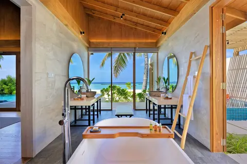 Emerald Faarufushi Resort & Spa in Rah Gili Maldives — foto 10