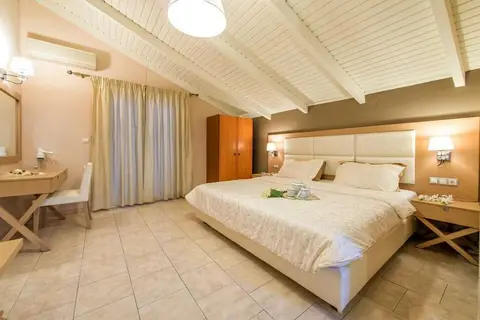 Hotel Plessas Palace in Alykanas — foto 23