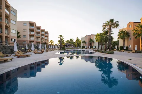 Unique Residence Hotel Golf & Spa (Ex. Wyndham Residences Kusadasi) in Söke — foto 2