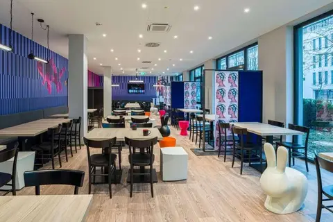 Ramada Encore By Wyndham Munich Messe in München — foto 7