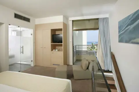 Capo Bay Hotel in Paralimni, foto 4