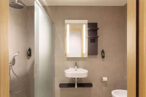 B&B Hotel Como Baradello in Como — foto 13