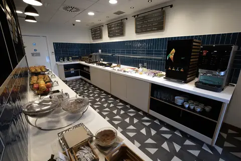 Travelodge Madrid Metropolitano in Madrid — foto 27