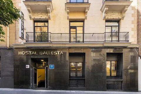Hostal Ballesta in Madrid — foto 2