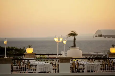 Pefkos Beach Hotel in Πεύκοι — foto 8
