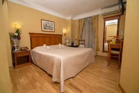 Luxury Rooms H 2000 Roma in Rome, foto 4