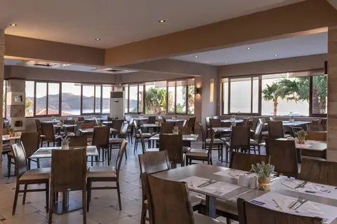 Theo Hotel in Agia Marina — foto 18
