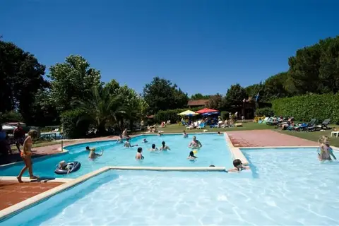 Camping hu I Pini Village in Fiano Romano — foto 12