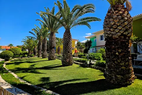 San Lorenzo Village Superior in Μηνιά — foto 13