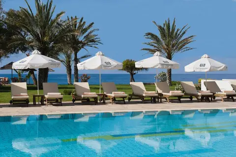 Constantinou Bros Athena Royal Beach Hotel in Paphos — foto 27