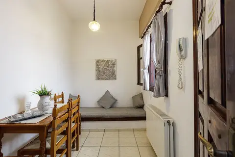 Kasteli Studios & Apartments in Panormos — foto 16
