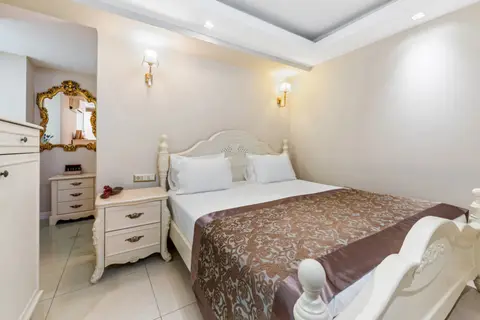 Elegance East Hotel in Muratpaşa — foto 11