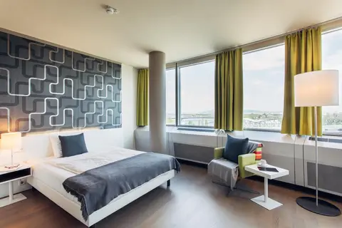 harry’s home Wien Millennium Tower in Wenen — foto 10