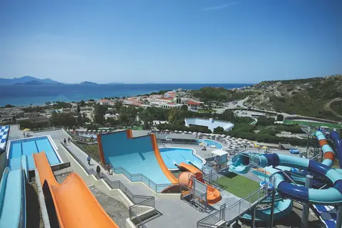 Porto Bello Beach in Καρδάμαινα — foto 14