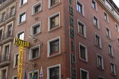 LETOH LETOH Gran Vía in Madrid — foto 7