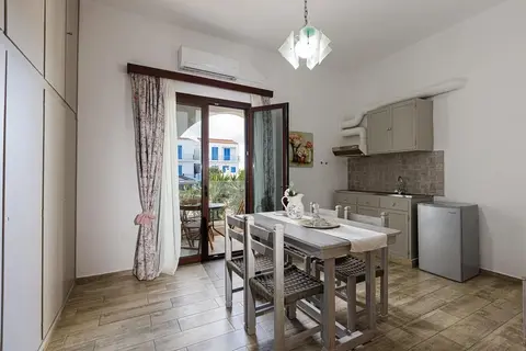 Kasteli Studios & Apartments in Panormos — foto 6