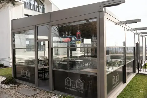 D Twins Airport Hotel in İstanbul — foto 5
