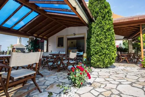 Villa Violetta in Agios Pantaleimonas, foto 16