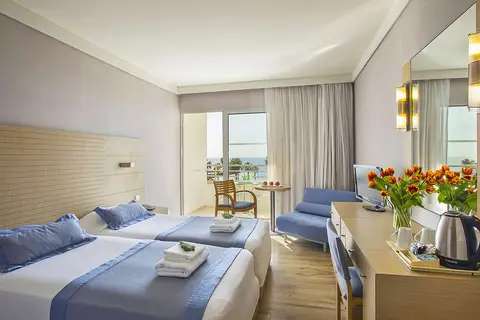 Louis Ledra Beach Hotel in Γεροσκήπου — foto 4
