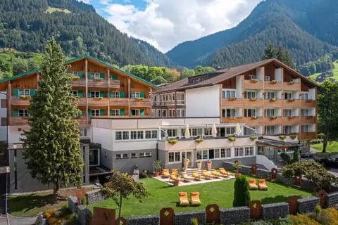 First Mountain Hotel Montafon foto 1